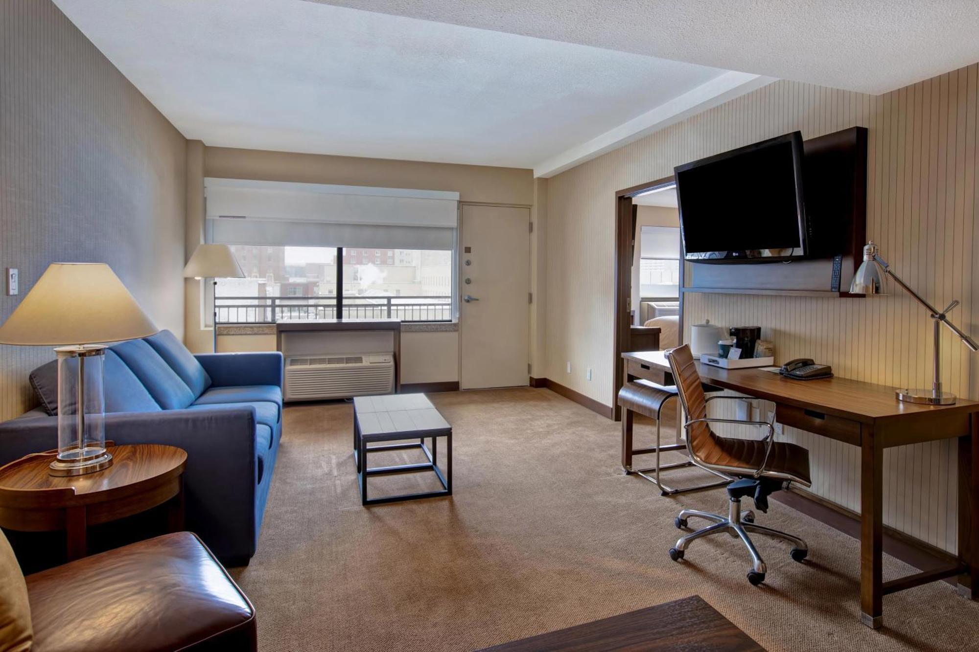 Hotel Four Points By Sheraton 3*